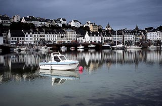 Audierne et son port de pêche et de plaisance